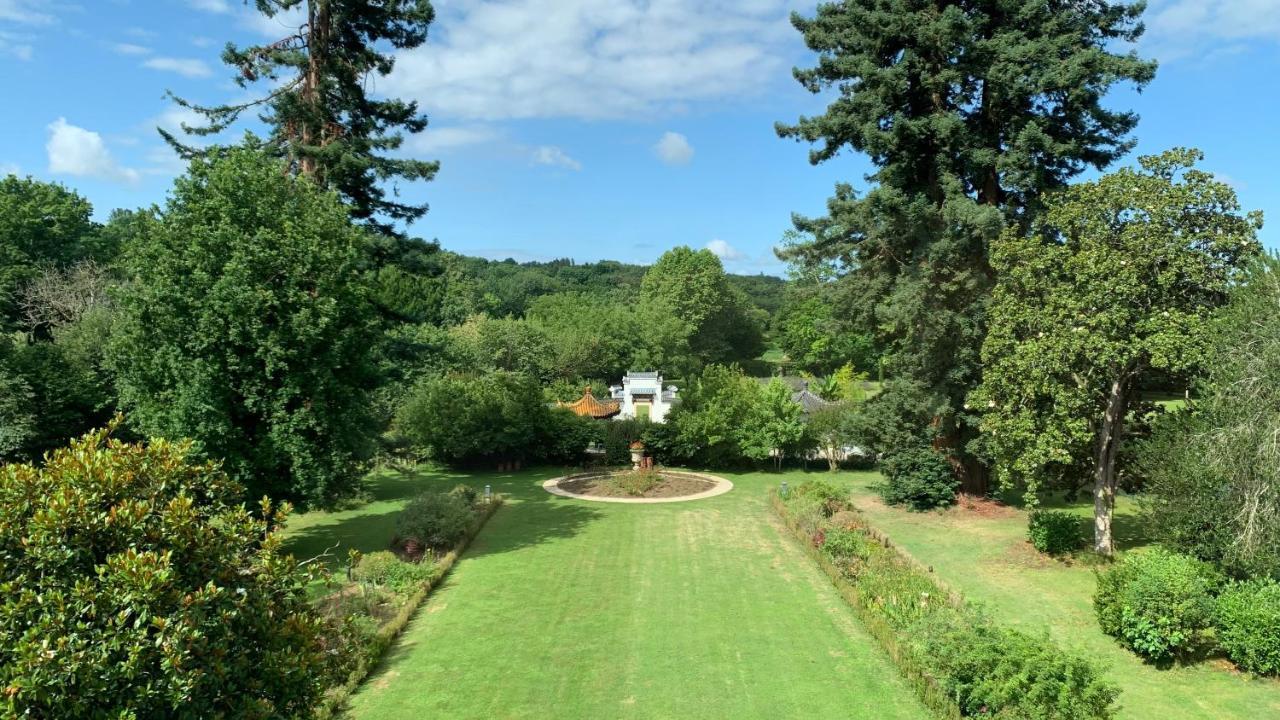 Отель Le Manoir De Bellerive Le Buisson-de-Cadouin Экстерьер фото