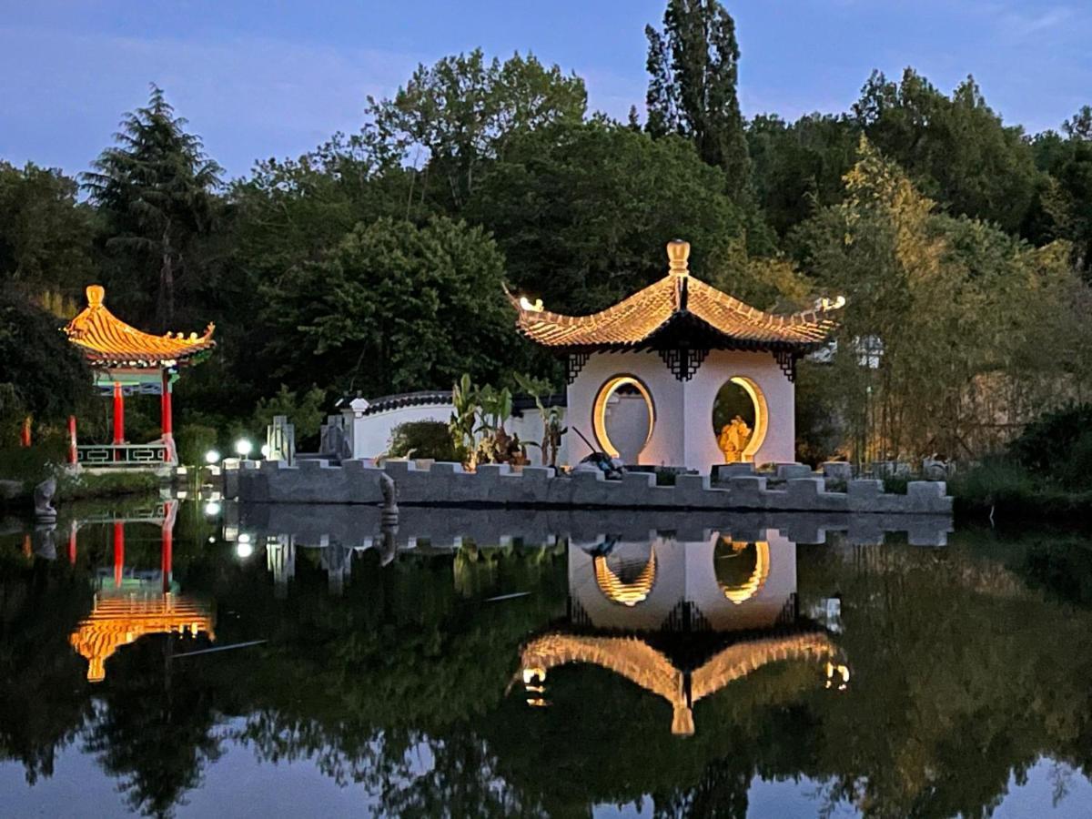 Отель Le Manoir De Bellerive Le Buisson-de-Cadouin Экстерьер фото
