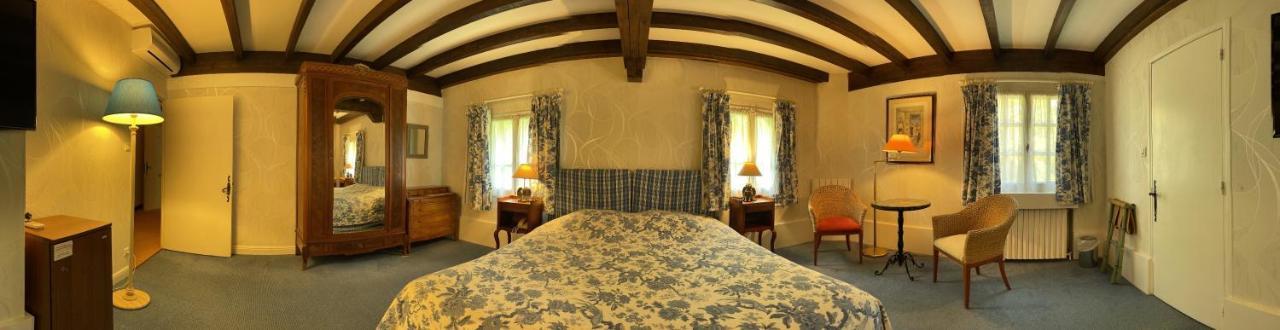 Отель Le Manoir De Bellerive Le Buisson-de-Cadouin Экстерьер фото