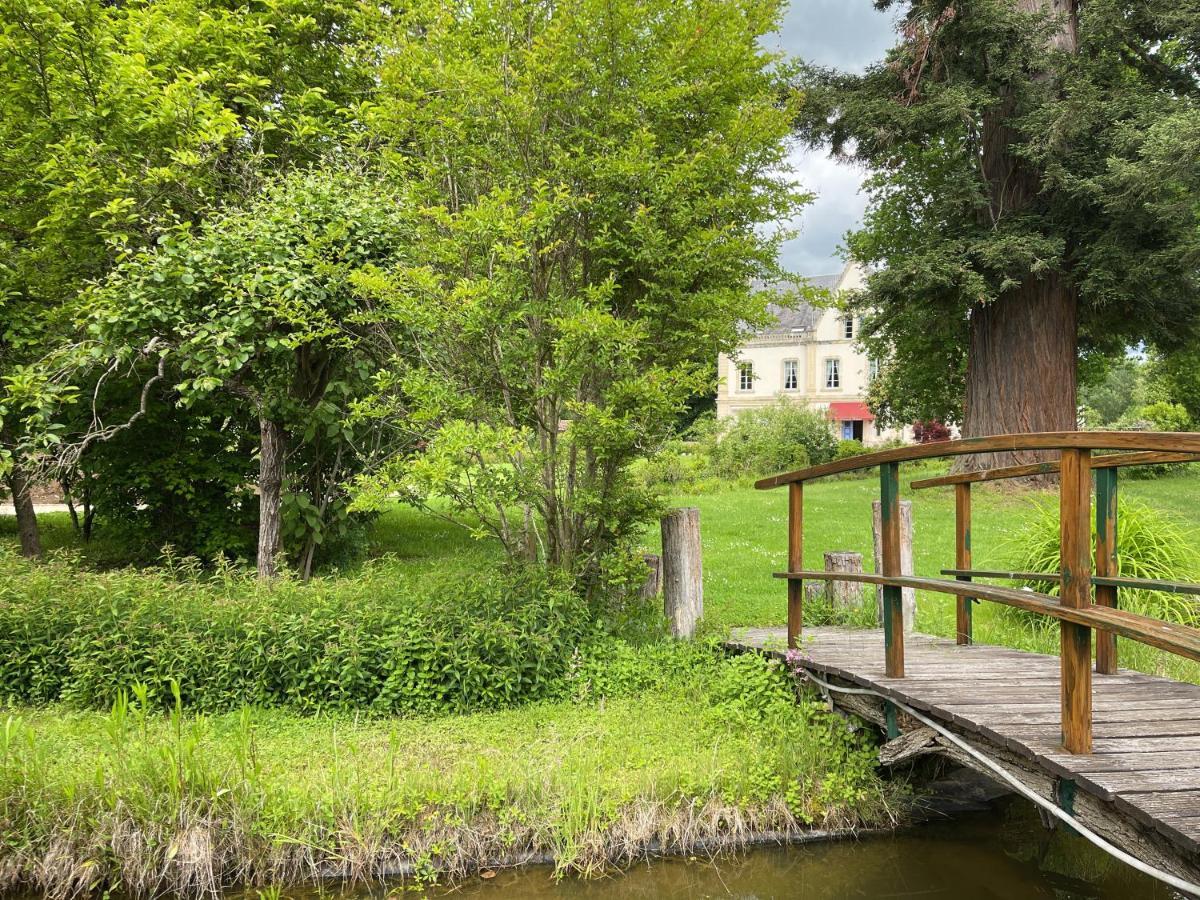Отель Le Manoir De Bellerive Le Buisson-de-Cadouin Экстерьер фото