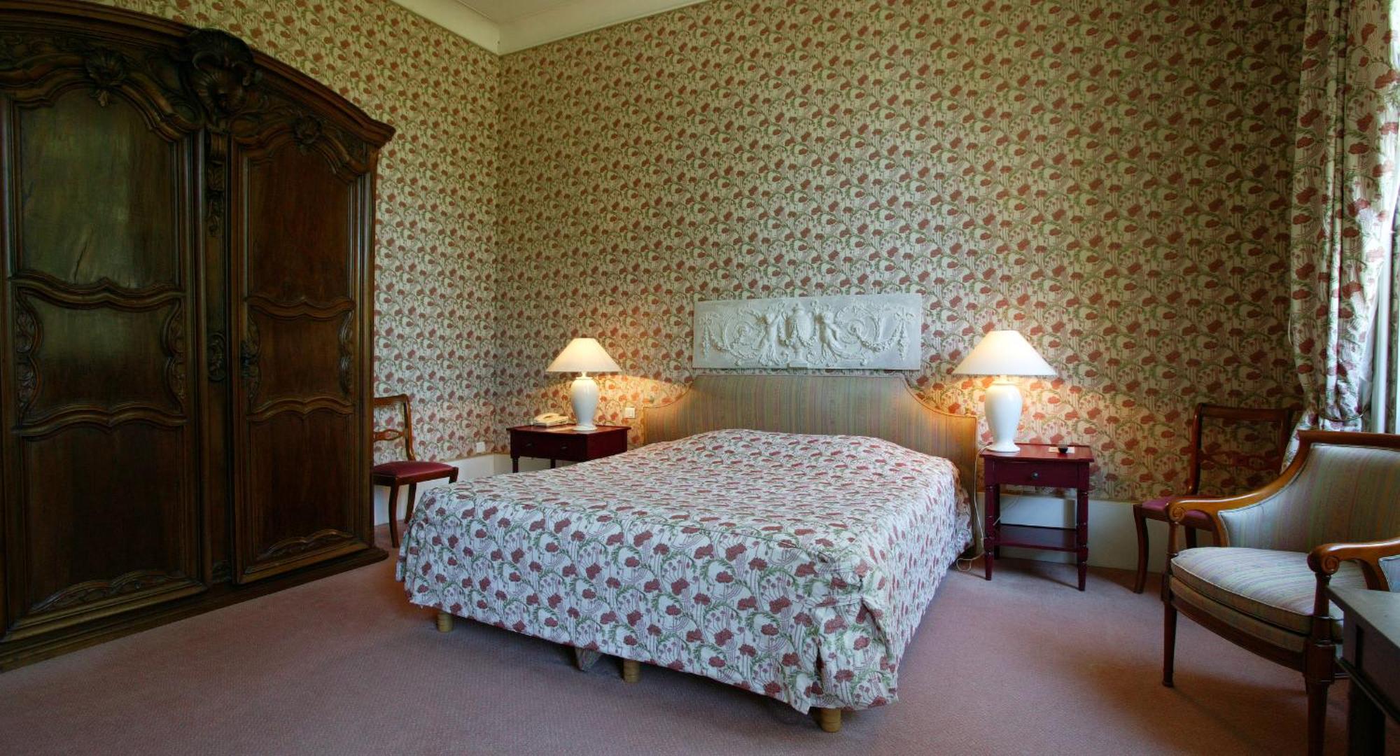 Отель Le Manoir De Bellerive Le Buisson-de-Cadouin Экстерьер фото
