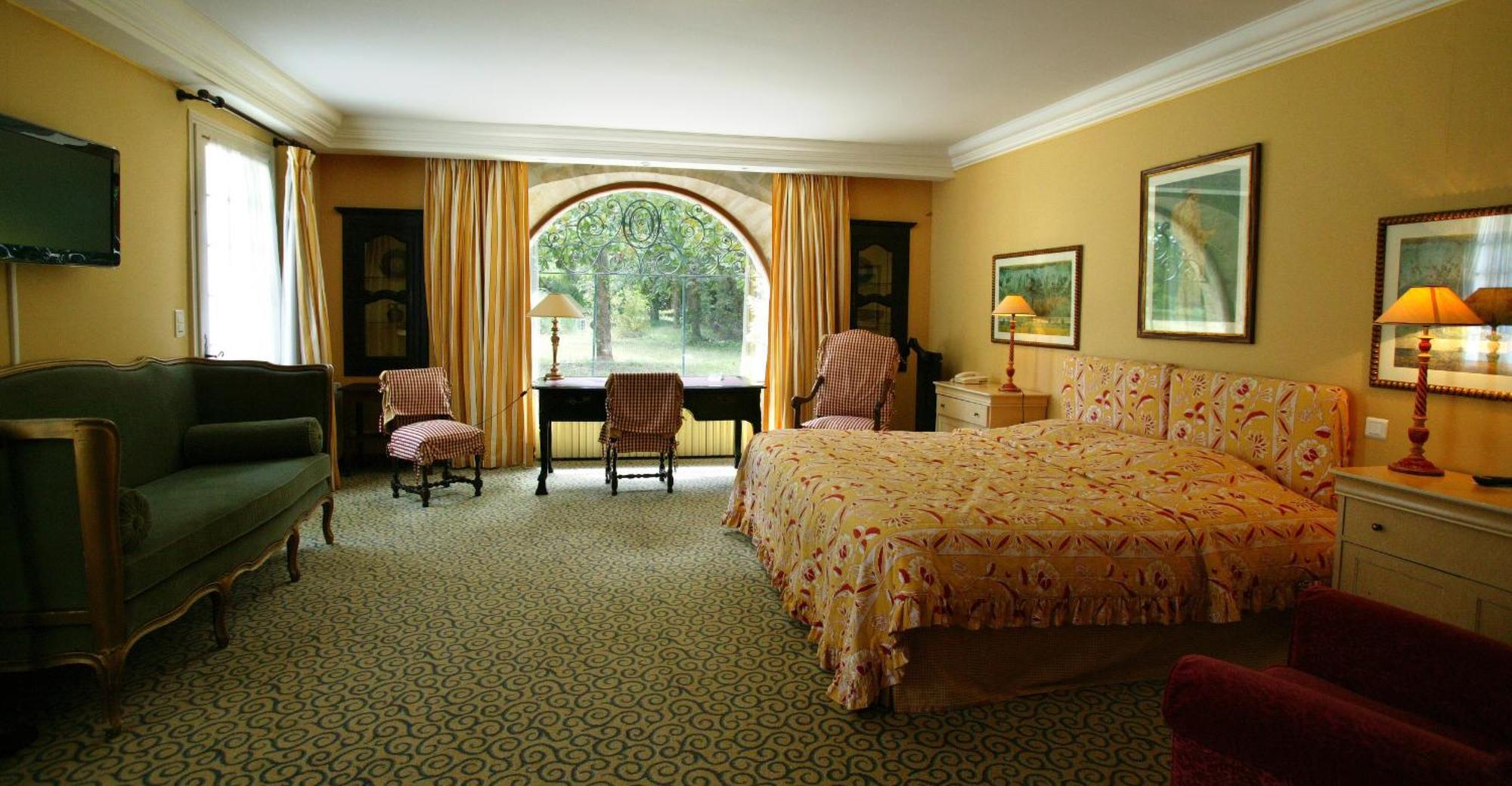 Отель Le Manoir De Bellerive Le Buisson-de-Cadouin Экстерьер фото